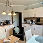 Haus Delphin 2 아파트