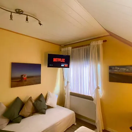 Haus Delphin 2 *